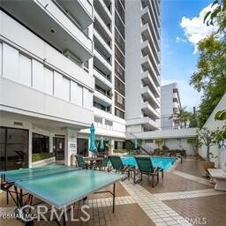 Foto del edificio - 10660 Wilshire Blvd