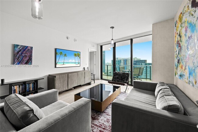 Foto del edificio - 1300 S Miami Ave