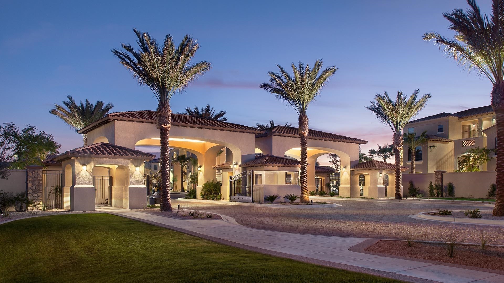 2318 S Country Club Dr Mesa Az 85210