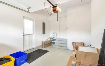 Building Photo - 803 Kanuga Dr