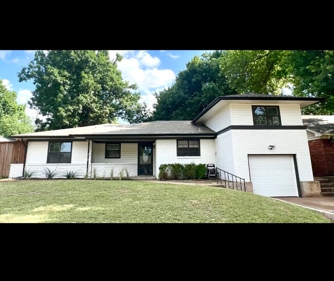 Building Photo - 2056 NW 48th St