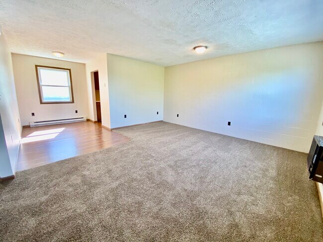 Building Photo - 1558 Van Voorhis Rd