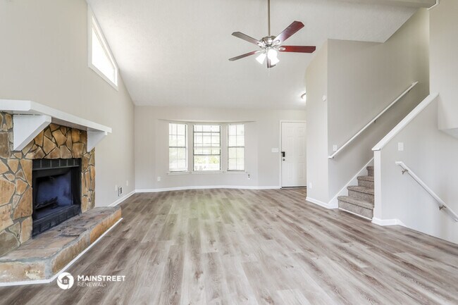 Foto del edificio - 564 Pennylake Ln