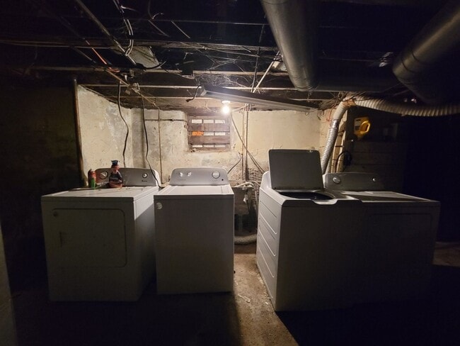 Building Photo - 442 Meigs-VR