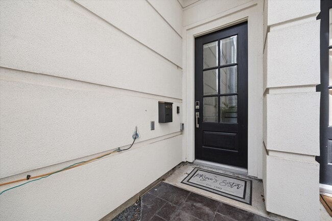 Building Photo - 4721 Banning Dr