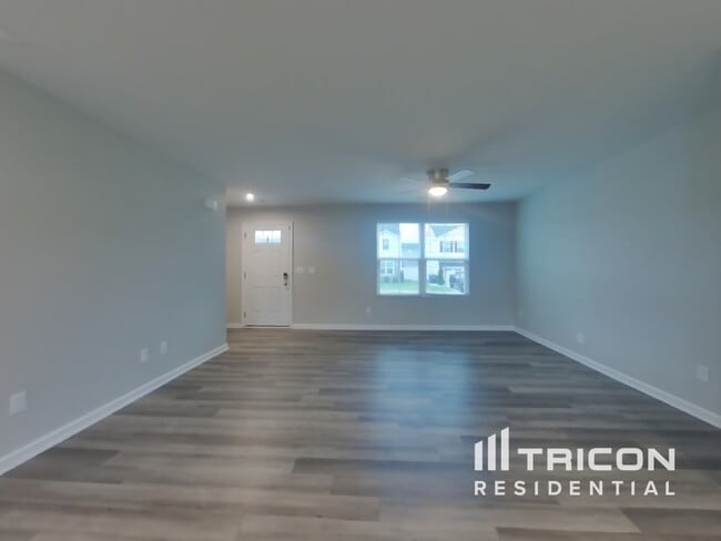 Building Photo - 1804 Quail Run Wy