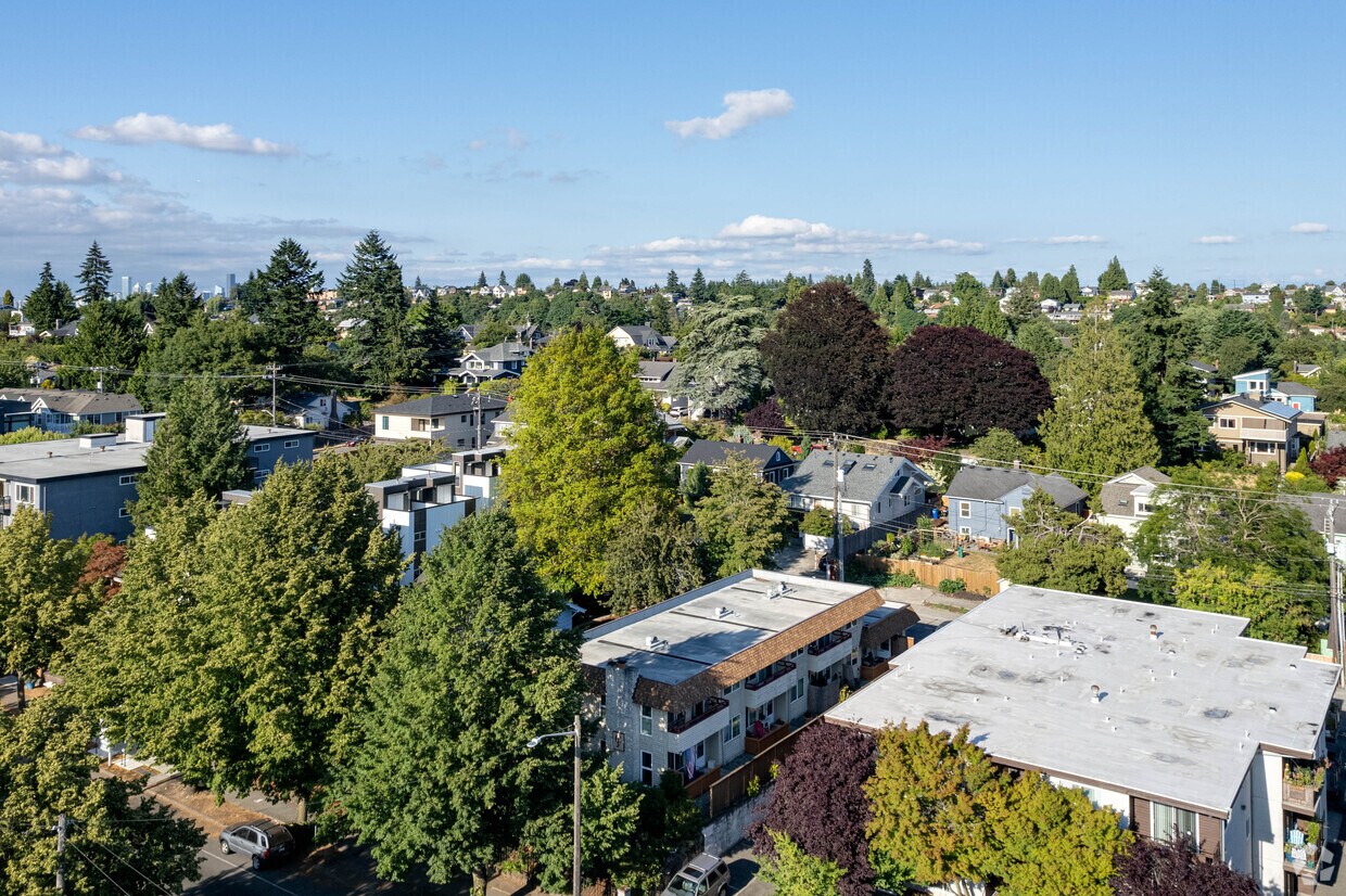 Exterior - 5624 California Ave SW