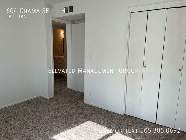 Foto del edificio - 604 Chama St SE