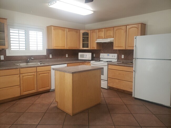 Foto del edificio - 1141 N Sicily Dr