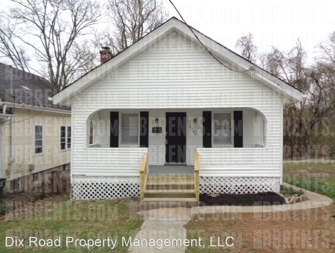 Primary Photo - 2 br, 1.5 bath House - 3701 Iona Avenue,
