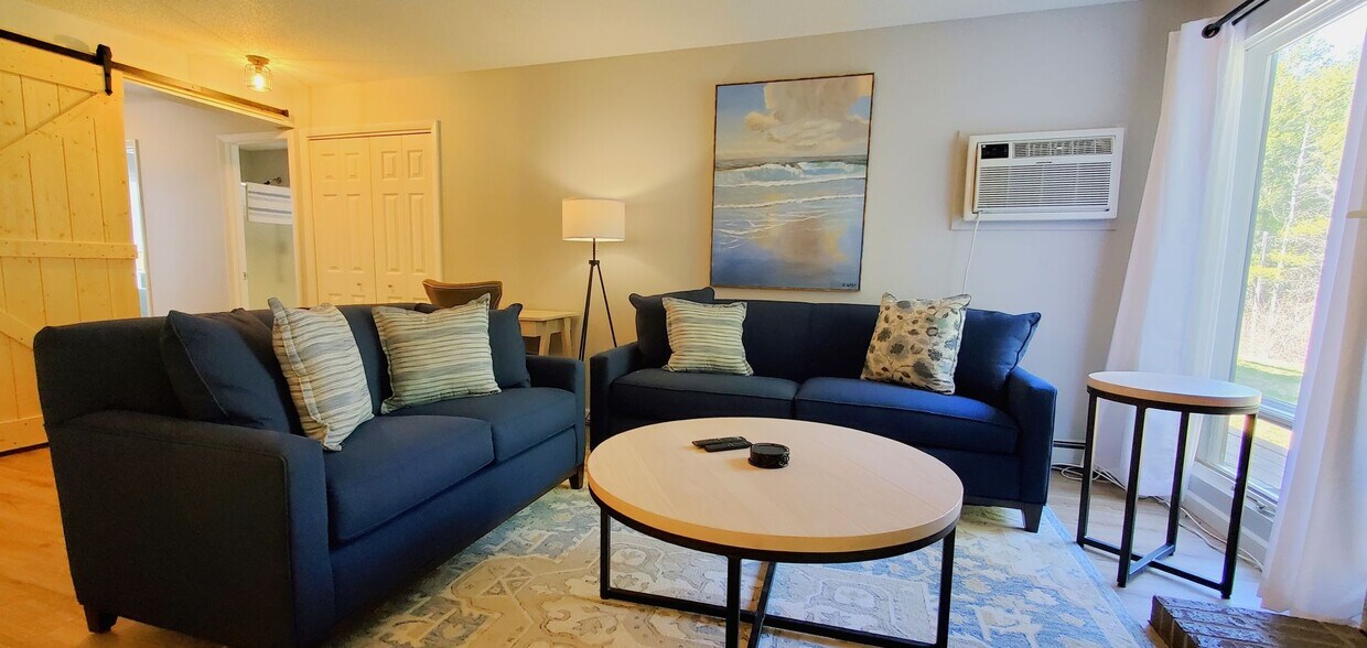 Foto principal - For Rent: Beautiful 2 Bedroom, 2 Bathroom ...