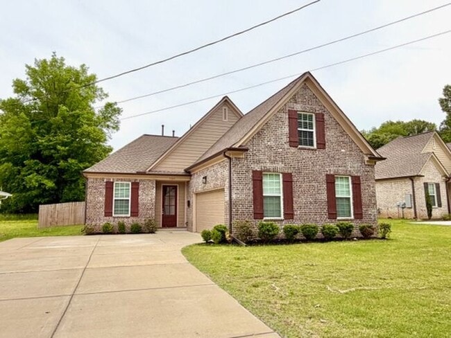 Building Photo - Now Leasing a 4-bedroom 2.5 bath home in Millington. Available Now!