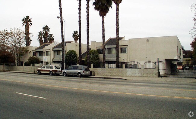 Building Photo - Nordhoff Apartments