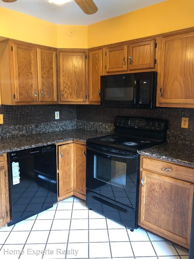 Building Photo - 3 br, 3.5 bath House - 9330 Hunters Creek Dr