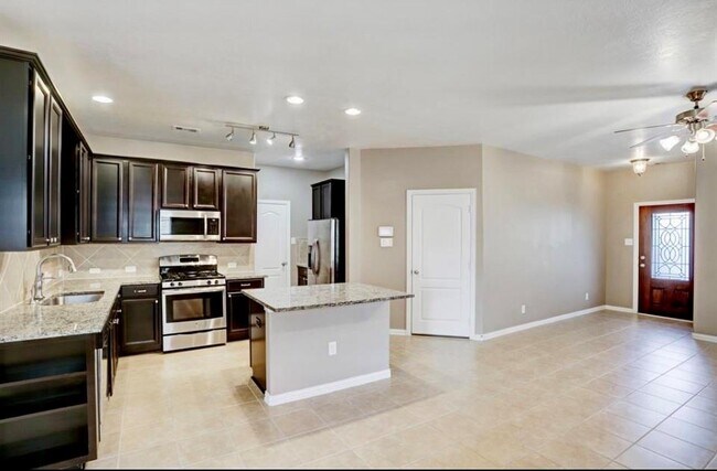 Foto del edificio - 27007 Barrow Glen Dr