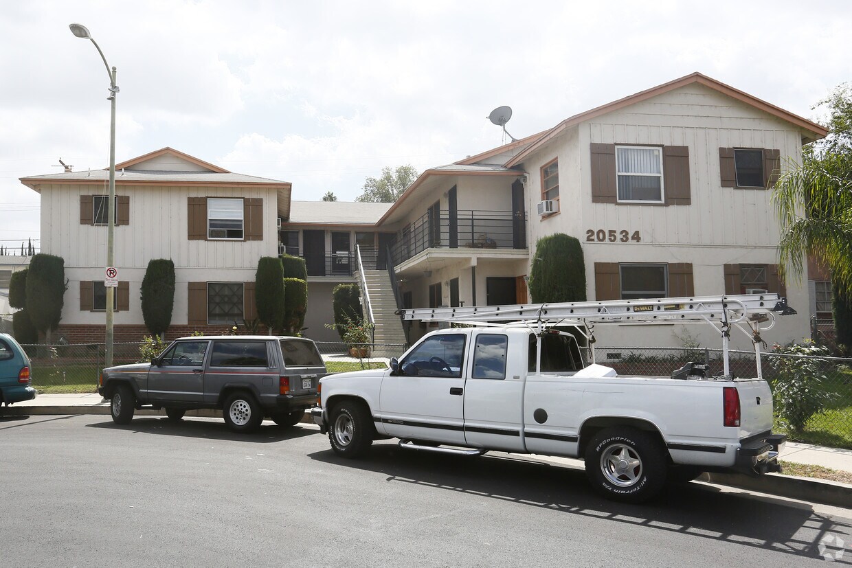 Foto del edificio - 20534 Hartland St