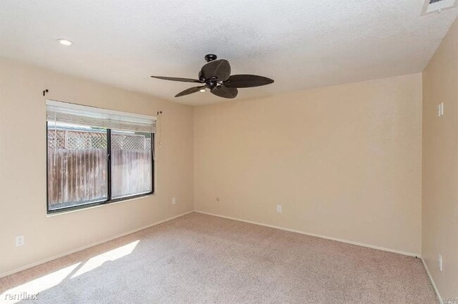 Foto del edificio - 3 br, 2 bath House - 1004 Spenlow Rd