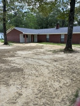 Building Photo - 396 Rowland Rd