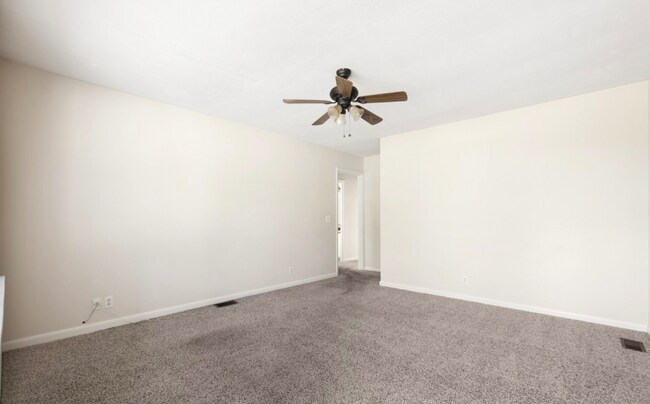 Foto del edificio - 2911 Anderson Rd