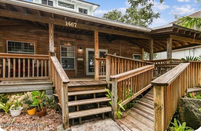 Foto del edificio - 1467 Guava Ave