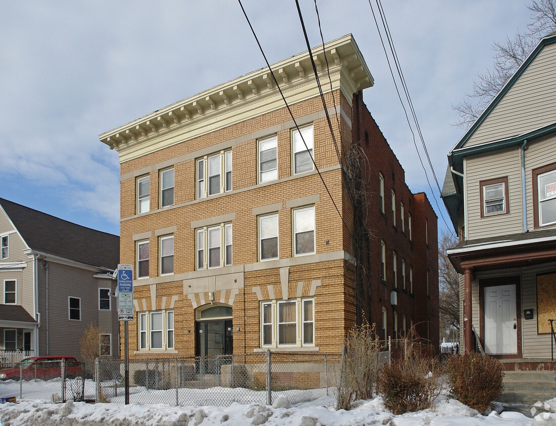 Building Photo - 34-36 Pliny St