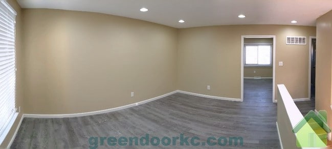 Building Photo - 9120 W 78th St