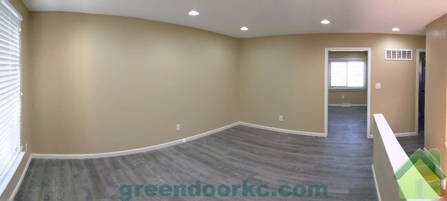 Foto del edificio - 9120 W 78th St