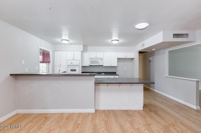 Foto del edificio - 1722 E Broadmor Dr