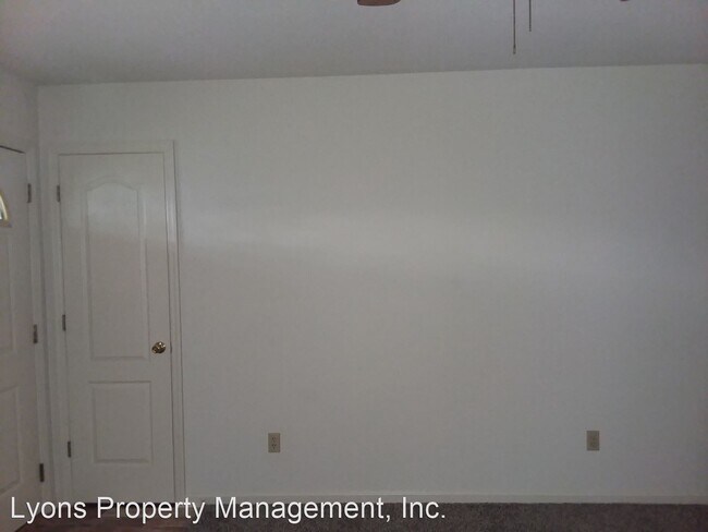 Building Photo - 2 br, 2 bath House - 2304 A PINEVIEW DR