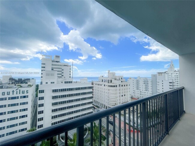 Building Photo - 1800 Collins Ave