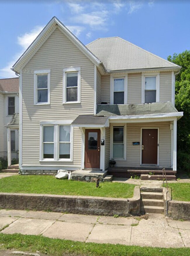 Building Photo - 127 S Horton St