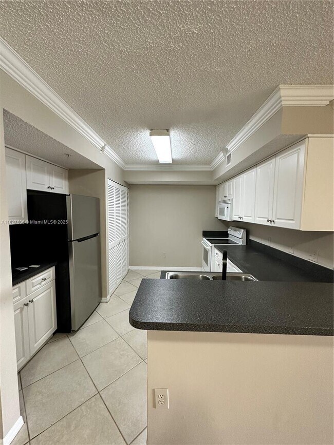 Building Photo - 165 NW 96th Terrace