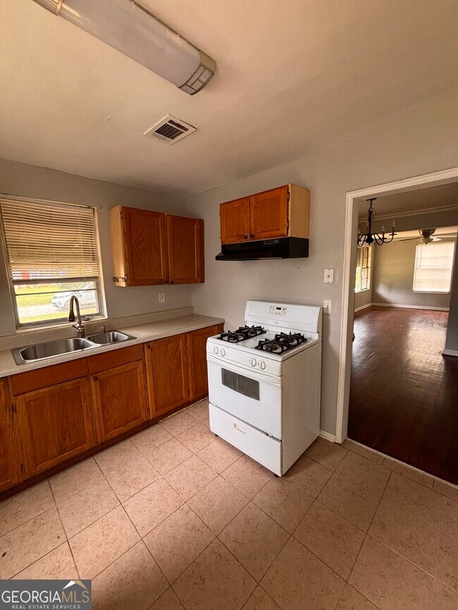 Foto del edificio - 1960 Willa Dr