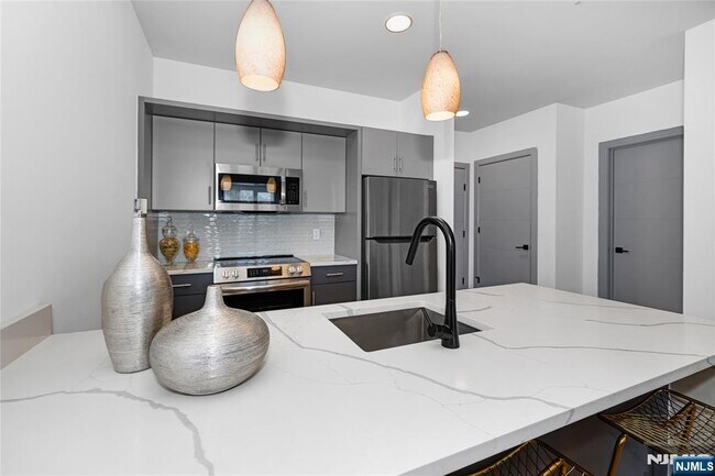 Foto del edificio - 1435 10th St