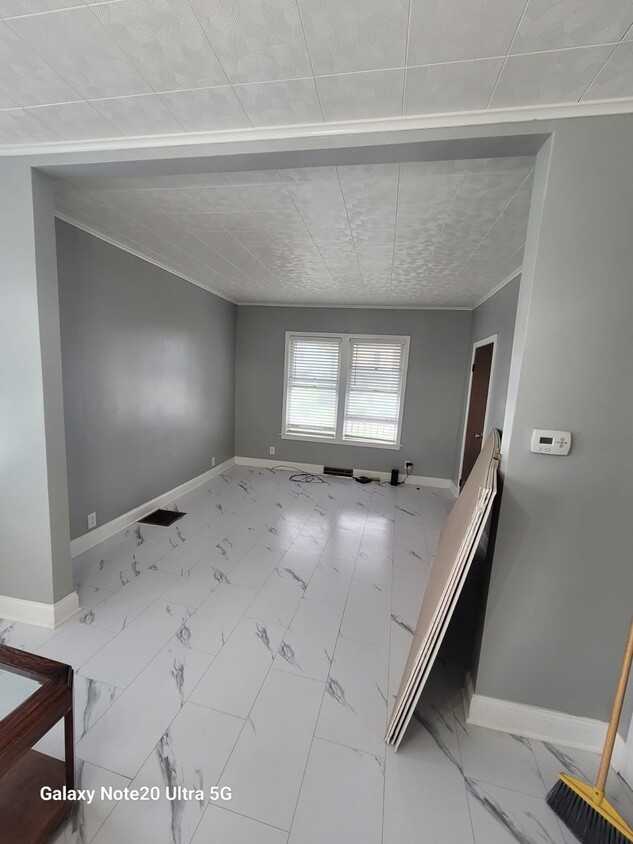 Livingroom - 375 Military Rd