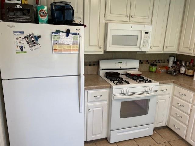 Building Photo - 3828 Collinwood Ave