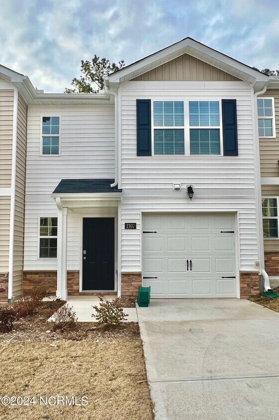 2107 Gracie Ln, Carthage, NC 28327 Townhome Rentals in Carthage NC