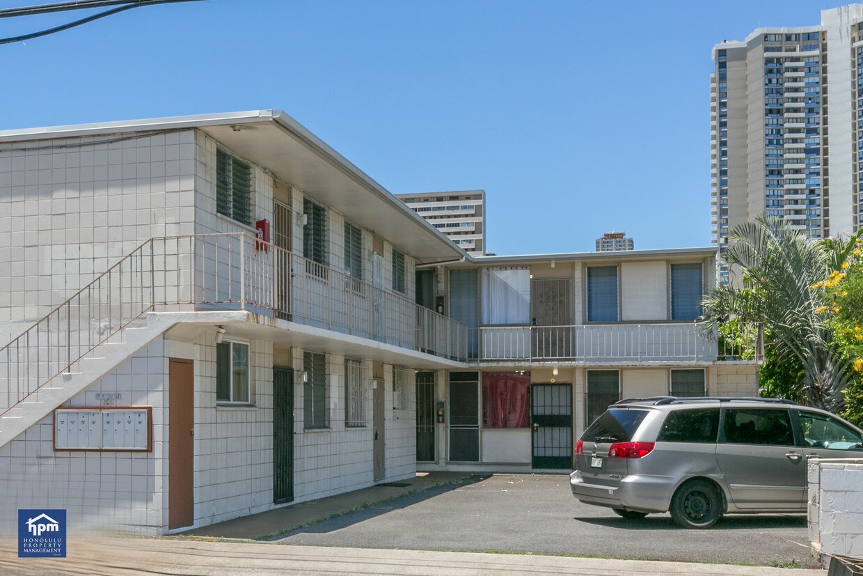 Primary Photo - 2341 Date St