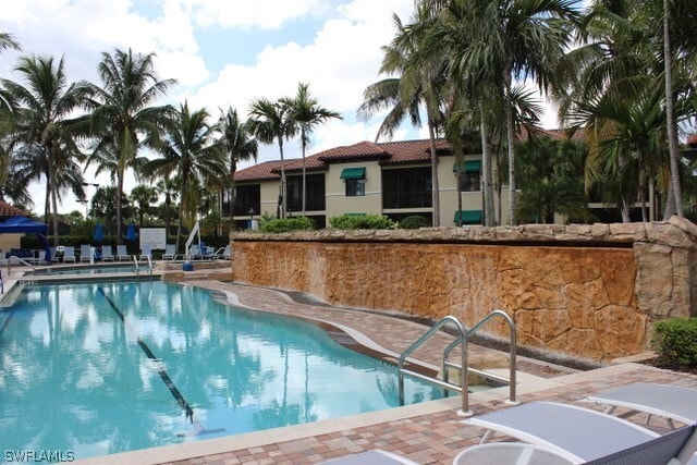 Foto del edificio - 985 Sandpiper St