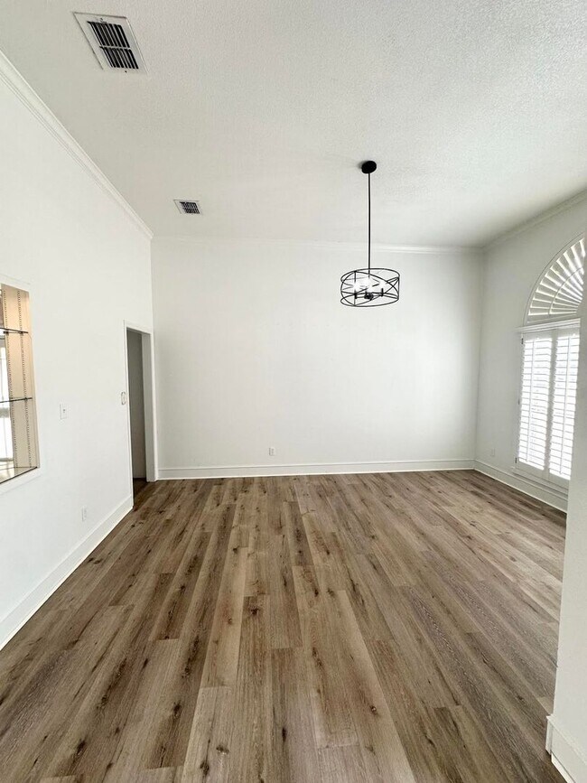 Foto del edificio - Gorgeous Home For Rent