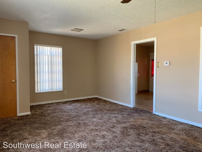 Building Photo - 3 br, 1 bath House - 101 Plains