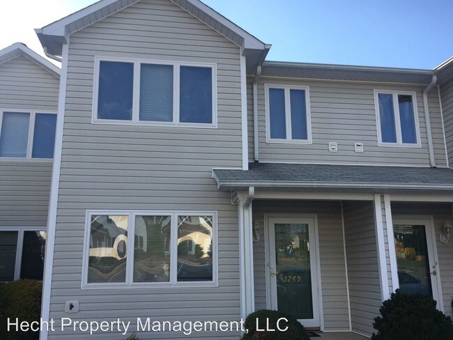 Building Photo - 3269 White Oak Ct