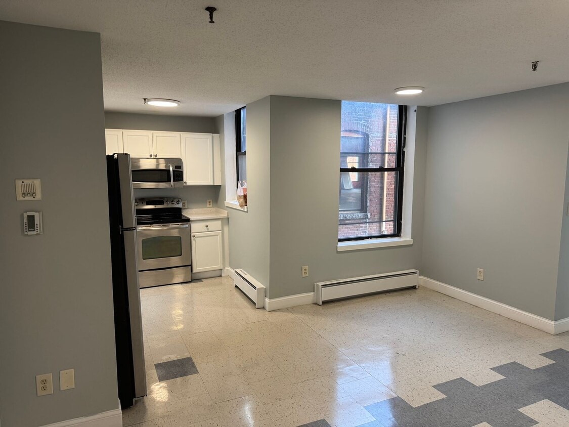 Photo - 46 Amesbury Street-#3A