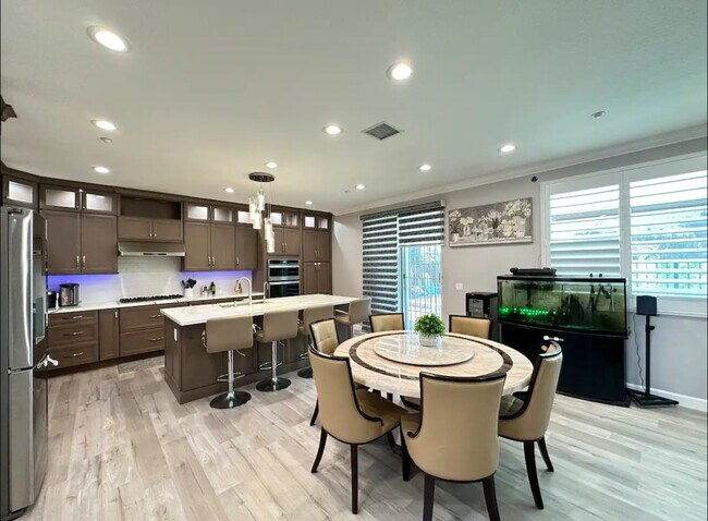 Building Photo - 11496 Bridgeway Dr
