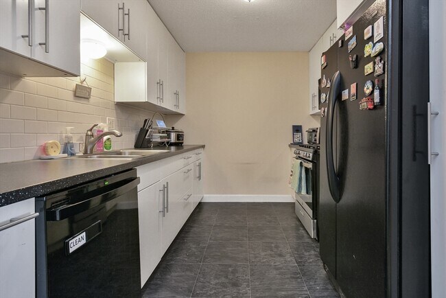 Foto del edificio - 6 Greenbriar Dr