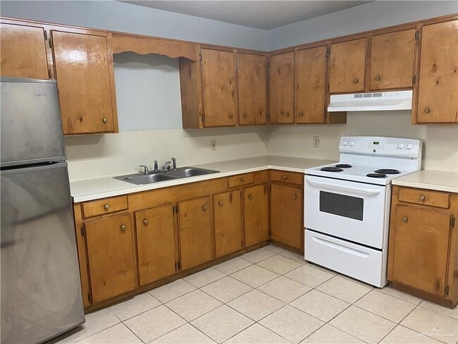 Building Photo - 316 Gastel Cir