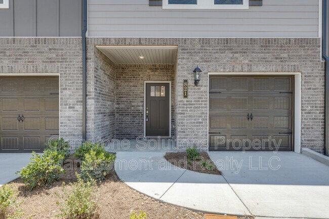 Building Photo - 821 Arrington Way