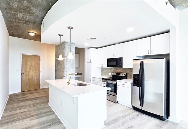 Foto del edificio - 361 17th St NW