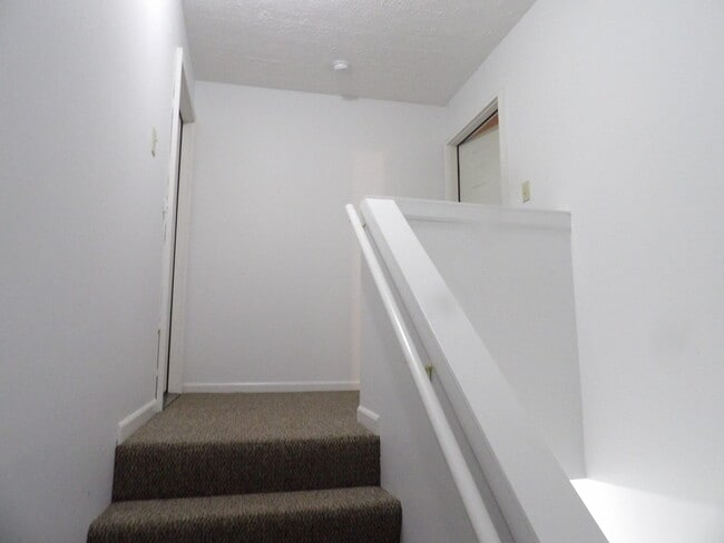 Foto del edificio - 204 Landings Dr