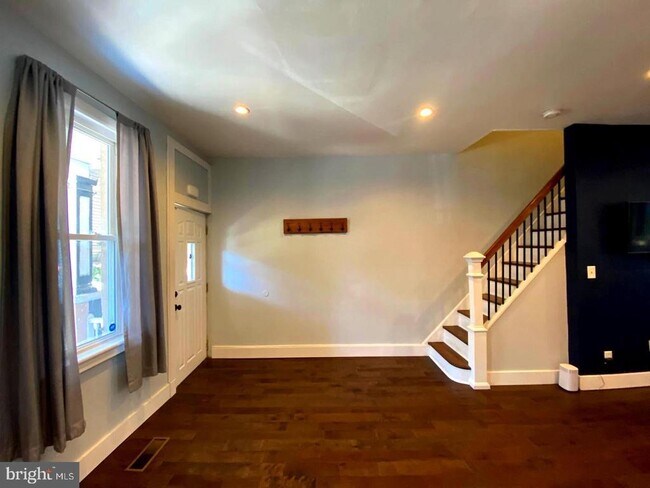 Foto del edificio - 1457 N Corlies St